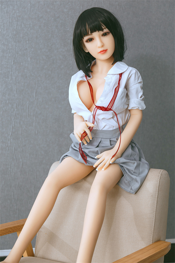 tiny sex doll